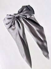 Load image into Gallery viewer, Long Satin Hair Bows R
