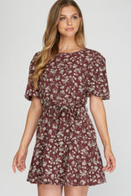 Load image into Gallery viewer, Emery Puff Sleeve Printed Dress T
