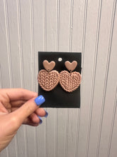 Load image into Gallery viewer, Basket Weave Hearts Earrings
