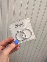 Load image into Gallery viewer, Skosh Hoops 35x3 Silver T
