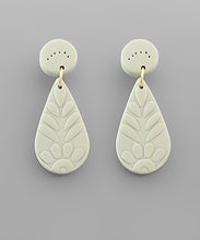 Load image into Gallery viewer, Clay Designed Dangle Earrings
